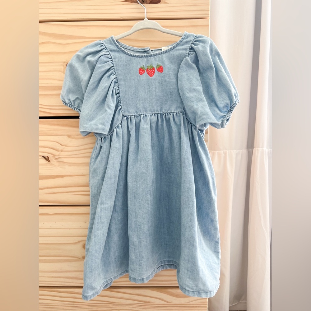 H &m strawberry dress